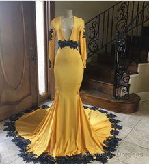 2025 Deep V-neck Long Sleeve Mermaid Prom Dresses