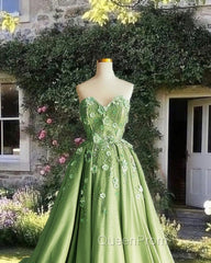 A-Line 3D Flowers Embroidey Tulle Strapless Dresses