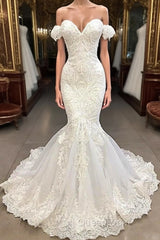 Amazing Long Mermaid Sweetheart Appliqued Lace Wedding Dresses with Sleeves