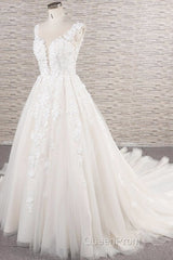 Beautiful Long A-line Tulle Lace Appliques Backless Wedding Dresses