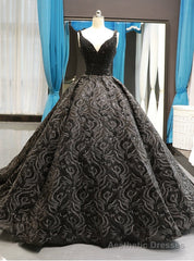 Black Ball Gown Vintage V-neck Appliques With Beading Wedding Dress