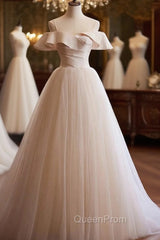 Champagne Tulle Spaghetti Straps Pleats Wedding Dresses