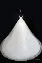 2025 A Line Wedding Dresses, Scoop Tulle With Applique And Beads Lace Up