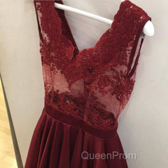 Elegant Lace V-Neck Cap Sleeves Homecoming Dresses Short Cocktail Dresses