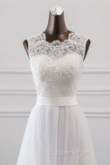 Elegant Long A-line Jewel Tulle Appliques Lace Wedding Dresses