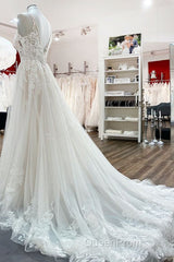 Elegant Long A-Line V Neck Tulle Spaghetti Straps Lace Wedding Dresses