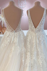 Glamorous Long A-Line Open Back Tulle Appliques Lace Wedding Dresses