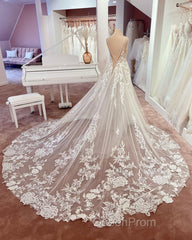 Gorgeous Spaghetti-Straps Lace Wedding Dresses Tulle Sleeveless Bridal Gowns
