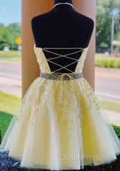 Halter Neck Short Yellow Lace Evening Prom Dressesses, Backless Short Yellow Lace Formal Homecoming Dresses