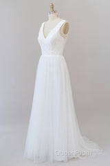 Long A-line Open Back V-neck Lace Tulle Wedding Dresses