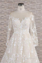 Long A-line Sweetheart Applqiues Tulle Wedding Dresses with Sleeves
