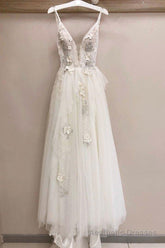 Long A-line Tulle V Neck Lace Applique Wedding Dress