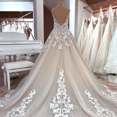 Long A-Line V-neck Spaghetti Straps Backless Appliques Lace Tulle Wedding Dresses