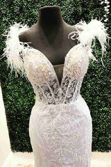 Plunging V-Neck Red Feather Shoulder Long Evening Prom Dresses Gala Evening Gown