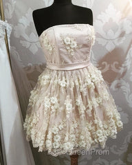 Short Strapless Homecoming Dresses With 3D Lace Flowers