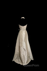 Vintage A Line V Neckline Champagne Lace Evening Prom Gown Fairy Evening Prom Dresses