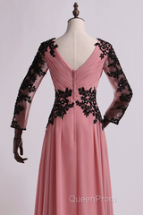 Dusty Pink Chiffon Long Sleeve Mother of the Bride Dresses with Appliques