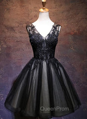Adorable Black V-neckline Lace and Tulle Party Dresses, Short Evening Prom Dresses