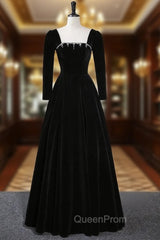 Black Long Sleeve Velvet Crystal Evening Prom Dresses