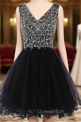 Black V-neck Tulle Beading Crystal Short Homecoming Dresses