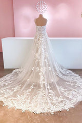 Classy Long A-Line Tulle Spaghetti Straps Appliques Lace Backless Wedding Dresses