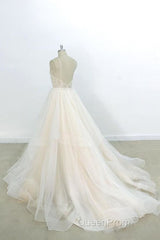 Eye-catching Appliques Tulle A-line Wedding Dresses