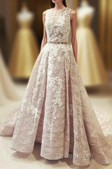 Gorgeous Round Neck Sleeveless Lace Evening Prom Dresses Sweep Train with Appliques