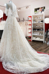 Modest Long A-line Sweetheart Tulle Lace Appliques Wedding Dresses with Sleeves