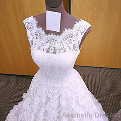 Vintage Cap Sleeves Open Back Lace 2025 White Wedding Dresses