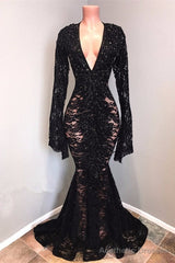 Sexy Long Sleeves Black Mermaid Prom Dress Lace V-neck Long