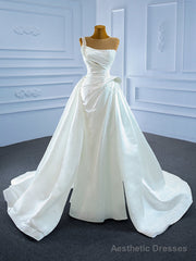 Unique White Satin Pleats Pearls Wedding Dress
