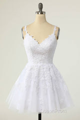 V-Neck Lilace Tulle A-Line Short Party Dresses with Appliques