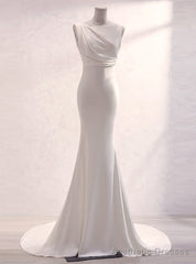 White Mermaid Backless Pleats Wedding Dress